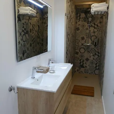 Antoinette בית הארחה Chigny-les-Roses