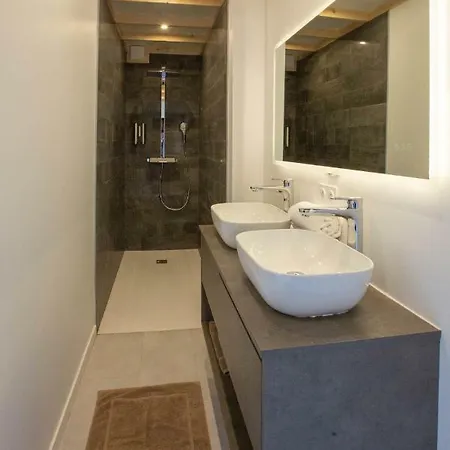 Antoinette בית הארחה Chigny-les-Roses